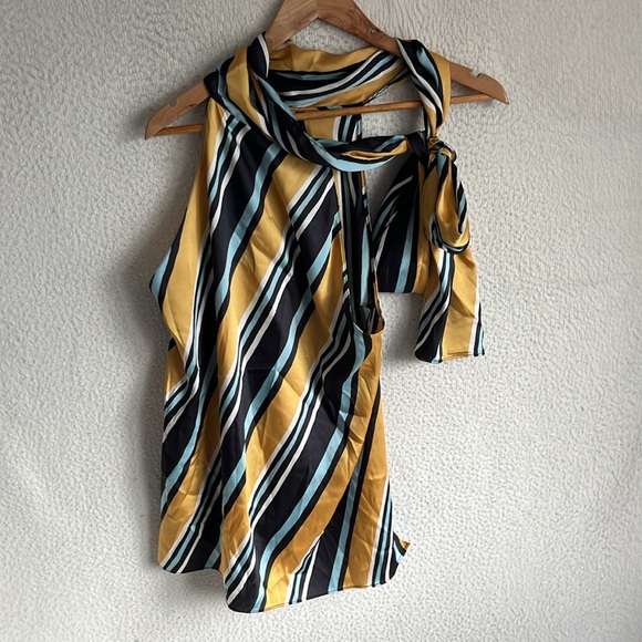 Zara Tie Neck Black and Gold Asymmetrical Sleeveless Blouse Medium - Picture 5 of 6